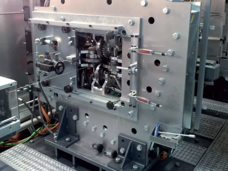 En kiuj industrioj estas uzata Profila Rulmaŝino